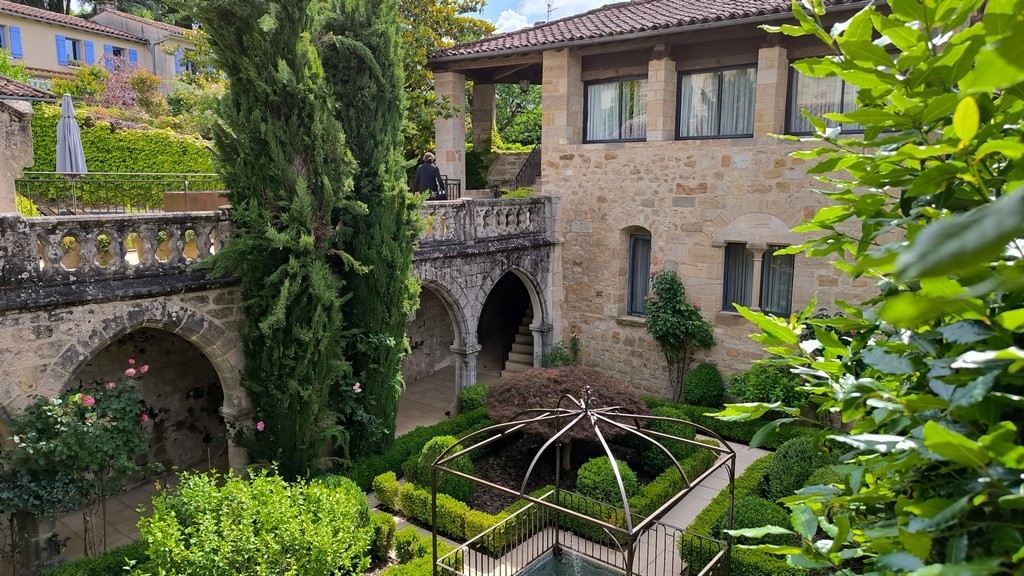 Exposition au Viguier du Roy à Figeac - Artiste Laurence Saunois