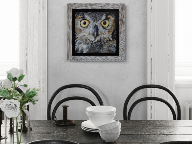 Peinture de hibou dans un cuisine - artiste Laurence Saunois