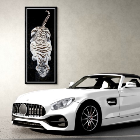 Peinture de tigre blanc vue du dessus avec une voiture de luxe 