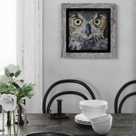 Close-up owl painting wall art decor in a dining room