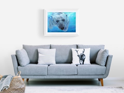 Peinture d'ours polaire dans un salon par Laurence Saunois, artiste peintre animalier