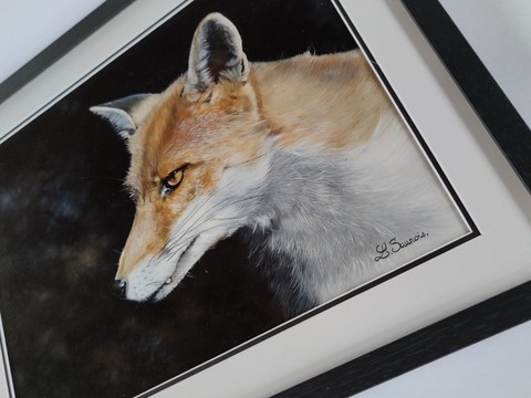 Framing details - Painting of a red fox portrait by animal artist Laurence Saunois