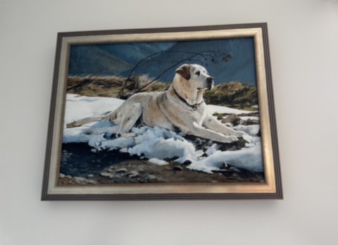 Wall art decor: Yellow Lab painting in a modern interior setting